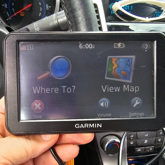 GARMIN NUVI 50 LM GPS Navigator Sistem that Speaks 5" Screen - Picture 3 of 5